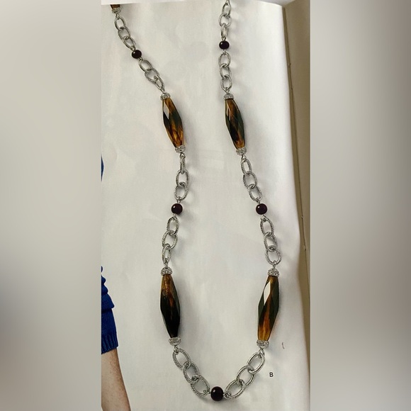 Lia Sophia Long Necklace - Picture 4 of 4